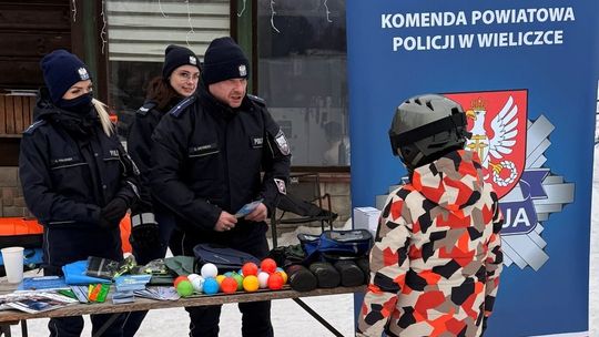 „Bezpieczne ferie” na stoku w Podstolicach