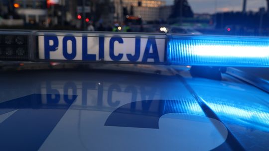 Chciał wyłudzić od 81-latki aż 90 tysięcy złotych. Seniorka przechytrzyła fałszywego policjanta