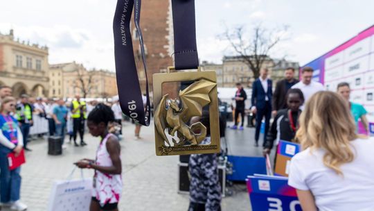 Derrick Njoroge triumfuje w TAURON 23. Cracovia Maratonie. Emocje na trasie i świetne wyniki Polaków