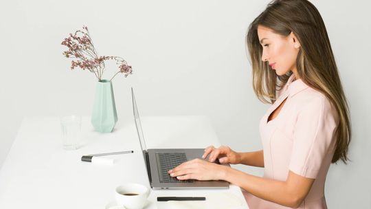 Dlaczego warto zainwestować w profesjonalne zdjęcia biznesowe?
