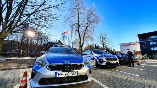 Do Komendy Powiatowej Policji w Wieliczce trafiły trzy nowe samochody