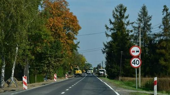 Duża inwestycja drogowa w gminie Gdów! Przebudowa DW 967 za blisko 2,5 mln zł. Powstaną chodniki, zatoki i nowe oświetlenie