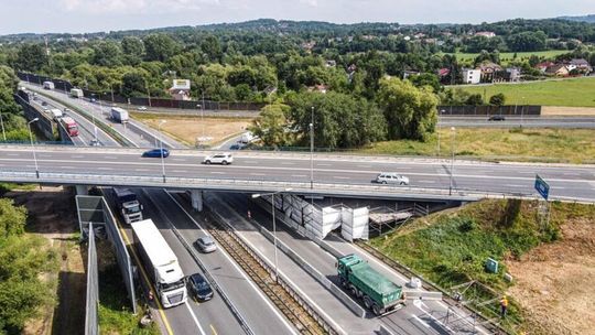 Duży remont ul. Zakopiańskiej w Krakowie. Zwężenie jezdni i utrudnienia aż do końca października