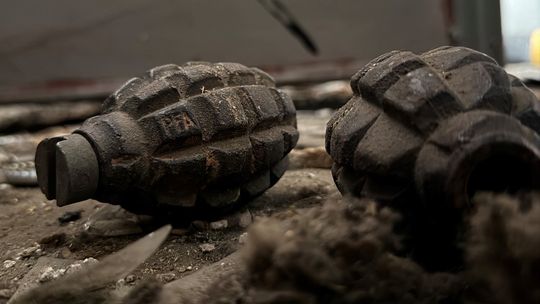 Dwa granaty w miejskiej hali lodowej, tam codziennie byli ludzie! Dwa granaty w miejskiej hali lodowej, tam codziennie byli ludzie!