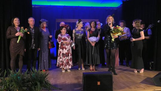 Finał sztuki "Jeszcze w zielone gramy" Teatru Vesny Finał sztuki "Jeszcze w zielone gramy" Teatru Vesny