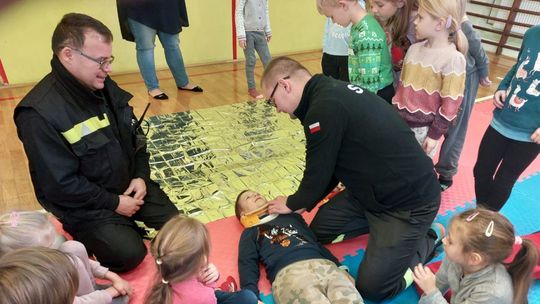 Gdów. Przedszkolaki poznały zasady udzielania pierwszej pomocy