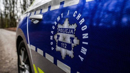 Interwencja policjantów z Niepołomic oraz Wieliczki uratowała życie młodego mężczyzny