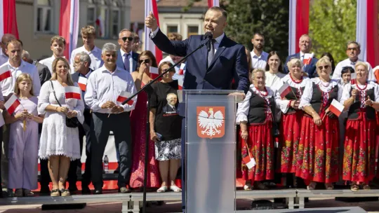 Karol Nawrocki w Skawinie. „Pilnowanie żyrandoli jest nie dla mnie”. Prezydent zapowiada dalsze spotkania z Polakami
