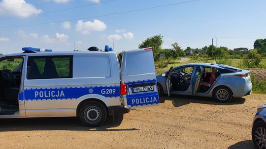 KIEROWCA Z BRONIĄ GAZOWĄ KONTRA PIESZY