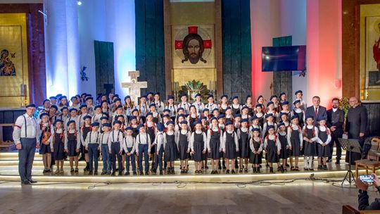 Wieliczka. Koncert patriotyczny zespołu "Prowadź mnie"