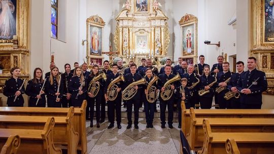 Koncert zaduszkowy Orkiestry Dętej Hejnał z Byszyc