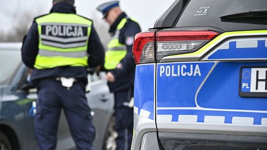 Koniec pobłażania dla drogowej brawury. Drift i „jazda na jednym kole” pod szczególnym nadzorem Koniec pobłażania dla drogowej brawury. Drift i „jazda na jednym kole” pod szczególnym nadzorem