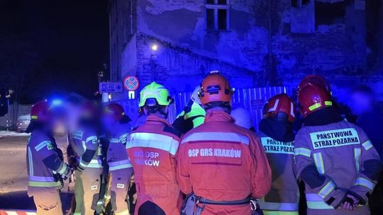 Kraków: Zawalenie części konstrukcji w niezamieszkałej kamienicy Kraków: Zawalenie części konstrukcji w niezamieszkałej kamienicy