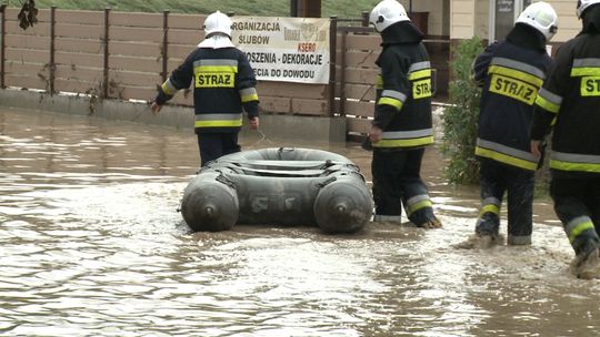 Łapanów. Mieszkańcy walczą ze skutkami powodzi