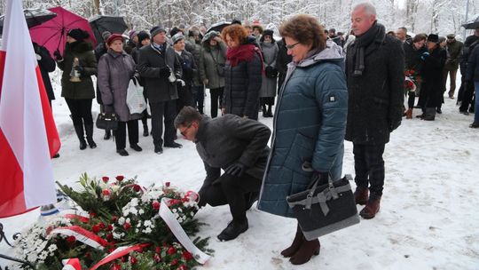 Niepołomice. Uroczystość upamiętniająca pomordowanych na Kozich Górkach