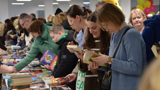 Niepołomice. XXV Wielka Wymiana Książek Niepołomice. XXV Wielka Wymiana Książek