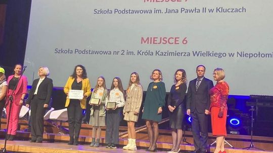 Niepołomicka podstawówka w gronie laureatów „Odblaskowej Szkoły”