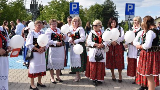 Nowe stroje dla Stowarzyszenia Gospodyń Wiejskich Gminy Gdów