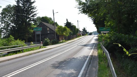 Nowy chodnik poprawi bezpieczeństwo pieszych w Tomaszkowicach i Przebieczanach