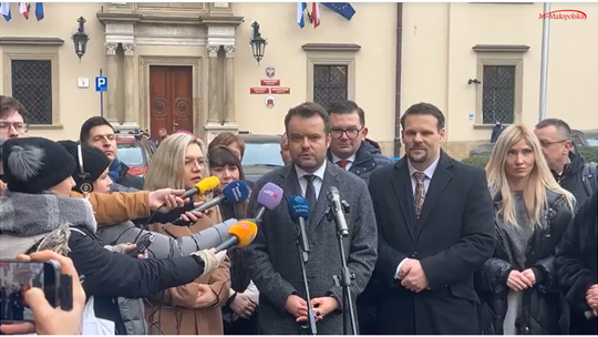 Ofensywa PiS w Krakowie. Partia oficjalnie wspiera referendum za odwołaniem prezydenta Krakowa! Ofensywa PiS w Krakowie. Partia oficjalnie wspiera referendum za odwołaniem prezydenta Krakowa!