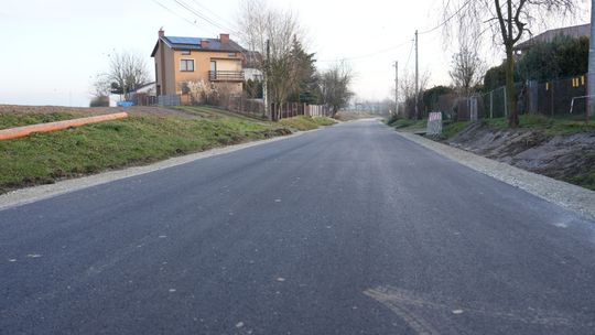 Ostatnie miesiące 2025 roku obfitowały w remonty dróg gminnych