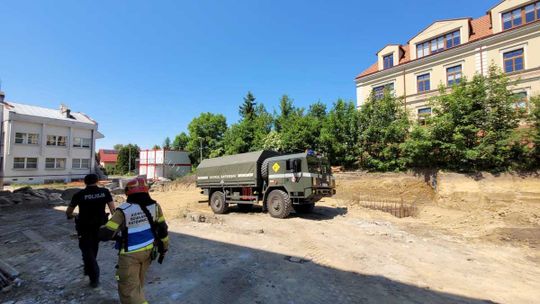 Pocisk przeciwlotniczy z okresu II Wojny Światowej znaleziony w centrum Wieliczki