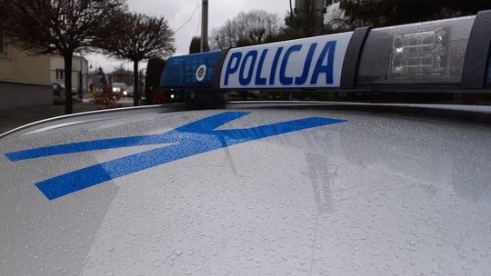 Policja ostrzega przed oszustami. Seniorzy z Wieliczki tracą swoje oszczędności