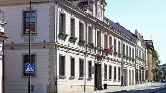 Polityczne zwarcie w Bochni. Radni odpowiadają burmistrz: „Mieszkańcy są wprowadzani w błąd”