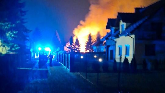 Pożar budynku mieszkalnego w Śledziejowicach. Nie żyje około 60-letni mężczyzna