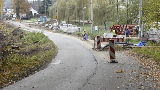 Prace przy ul. Staniąteckiej w Niepołomicach