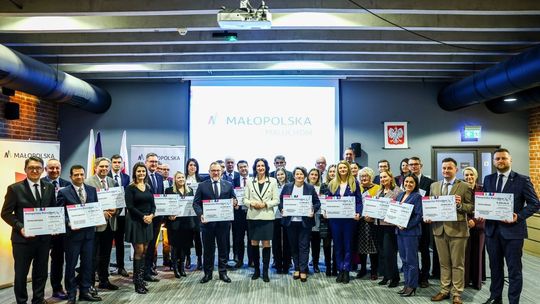 Prawie 700 tys. złotych dla samorządów w ramach programu „Małopolska Maluchom”