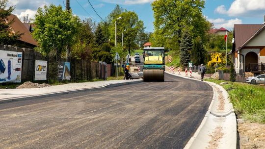 Przebudowa drogi gminnej w Grajowie zbliża się do finału
