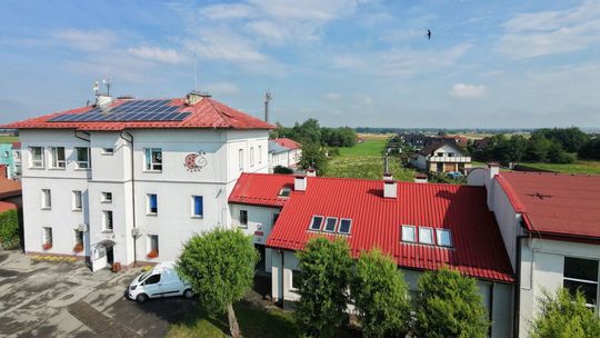 Remont w Szkole Podstawowej w Zabierzowie Bocheńskim. Placówka będzie bezpieczniejsza i bardziej dostępna dla uczniów