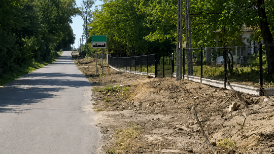 Ruszyły kolejne inwestycje drogowe w gminie Kłaj. Powiat przeznaczy na nie prawie 4,5 mln zł