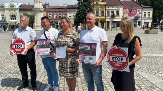 "Skala tego zjawiska jest nieokreślona" – poseł Józefa Szczurek-Żelazko apeluje do rządu o powstrzymanie nielegalnej migracji i uszczelnienie granic "Skala tego zjawiska jest nieokreślona" – poseł Józefa Szczurek-Żelazko apeluje do rządu o powstrzymanie nielegalnej migracji i uszczelnienie granic