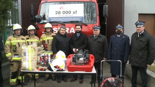 Strażacy z powiatu proszowickiego mają nowy specjalistyczny sprzęt 