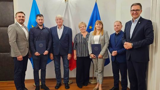 Sygneczów doczeka się rozbudowy dróg i chodnika. Gmina podpisała umowę na dokumentację