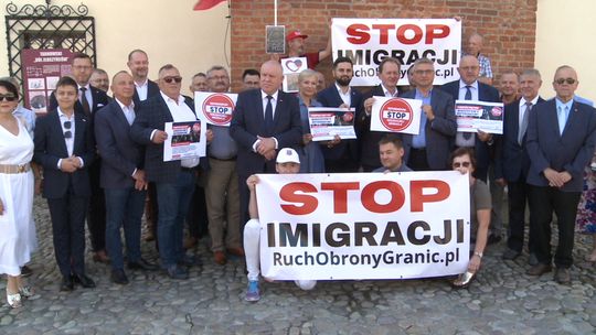 Tarnów. PiS chce kolejnego referendum w sprawie nielegalnej migracji Tarnów. PiS chce kolejnego referendum w sprawie nielegalnej migracji