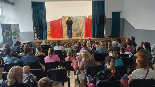 Teatr Eden w Książnicach