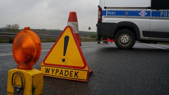 Tragiczny wypadek na autostradzie przed Krakowem. Nie żyje strażak OSP