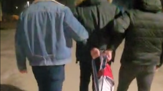 Wabił karierą w modelingu – znany fotograf zatrzymany za gwałt. Mężczyzna był zaskoczony wizytą policji