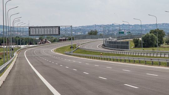 Warianty S7 prowadzące przez południowe dzielnice Krakowa odrzucone Warianty S7 prowadzące przez południowe dzielnice Krakowa odrzucone