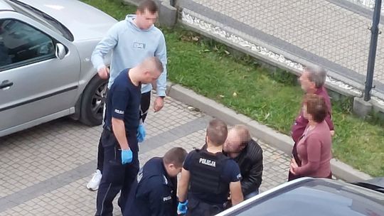 Wieliczka. Błyskawiczna pomoc medyczna policjanta