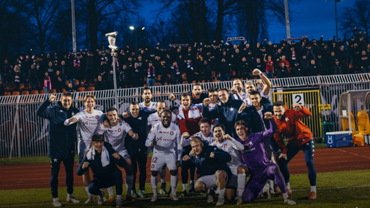 Wisła Kraków wygrywa w Głogowie. Niezawodny Rodado znów strzela [FILM]