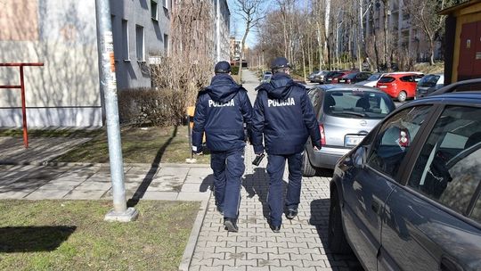 Wzmożone patrole i kontrole Policji w powiecie wielickim w związku z pandemią koronavirusa