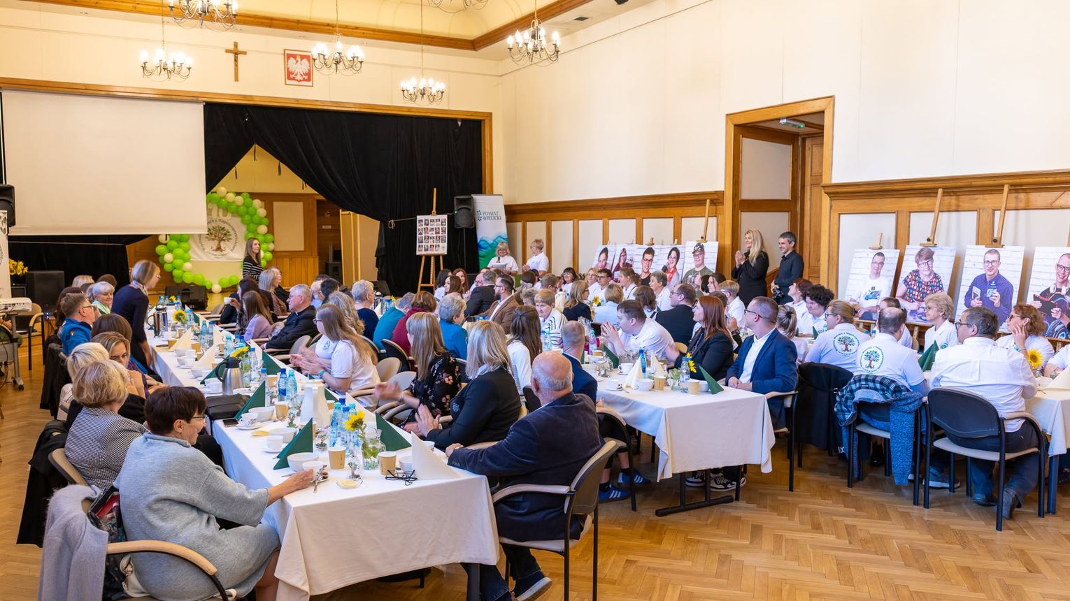 10 lat Wspólnoty Młodzieży z Niepełnosprawnościami w Wieliczce. Wyjątkowy jubileusz z udziałem samorządowców i parlamentarzystki