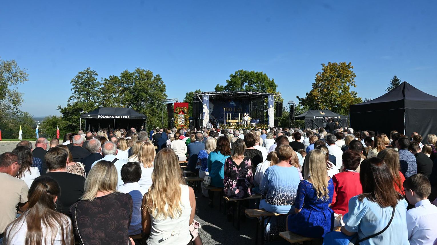 700 lat parafii w Krzęcinie. Kardynał Grzegorz Ryś przewodniczył jubileuszowym uroczystościom