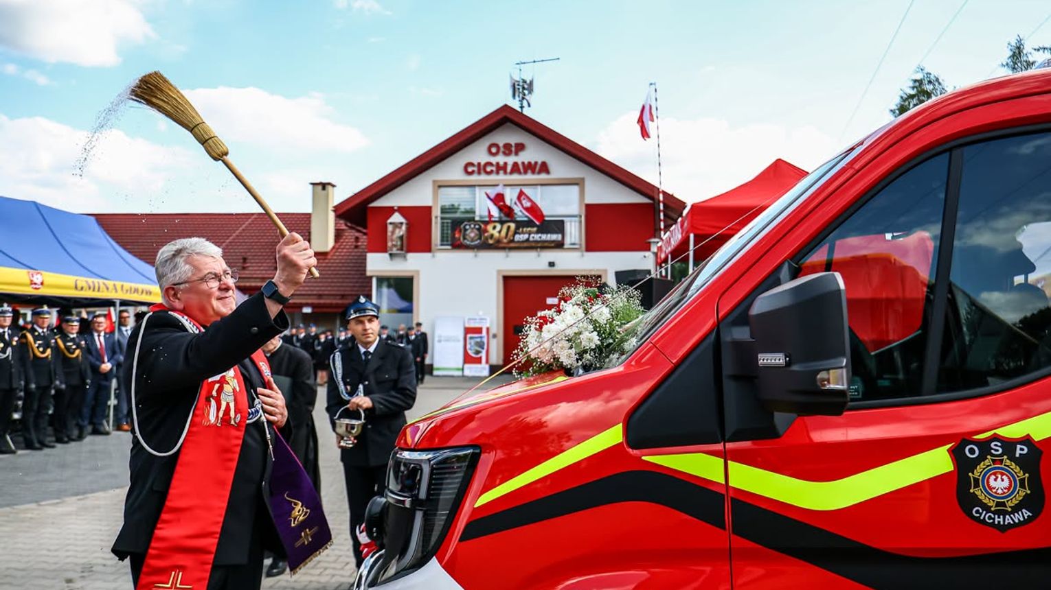 80-lecie OSP Cichawa. Jubileusz, odznaczenia i nowy samochód dla druhów