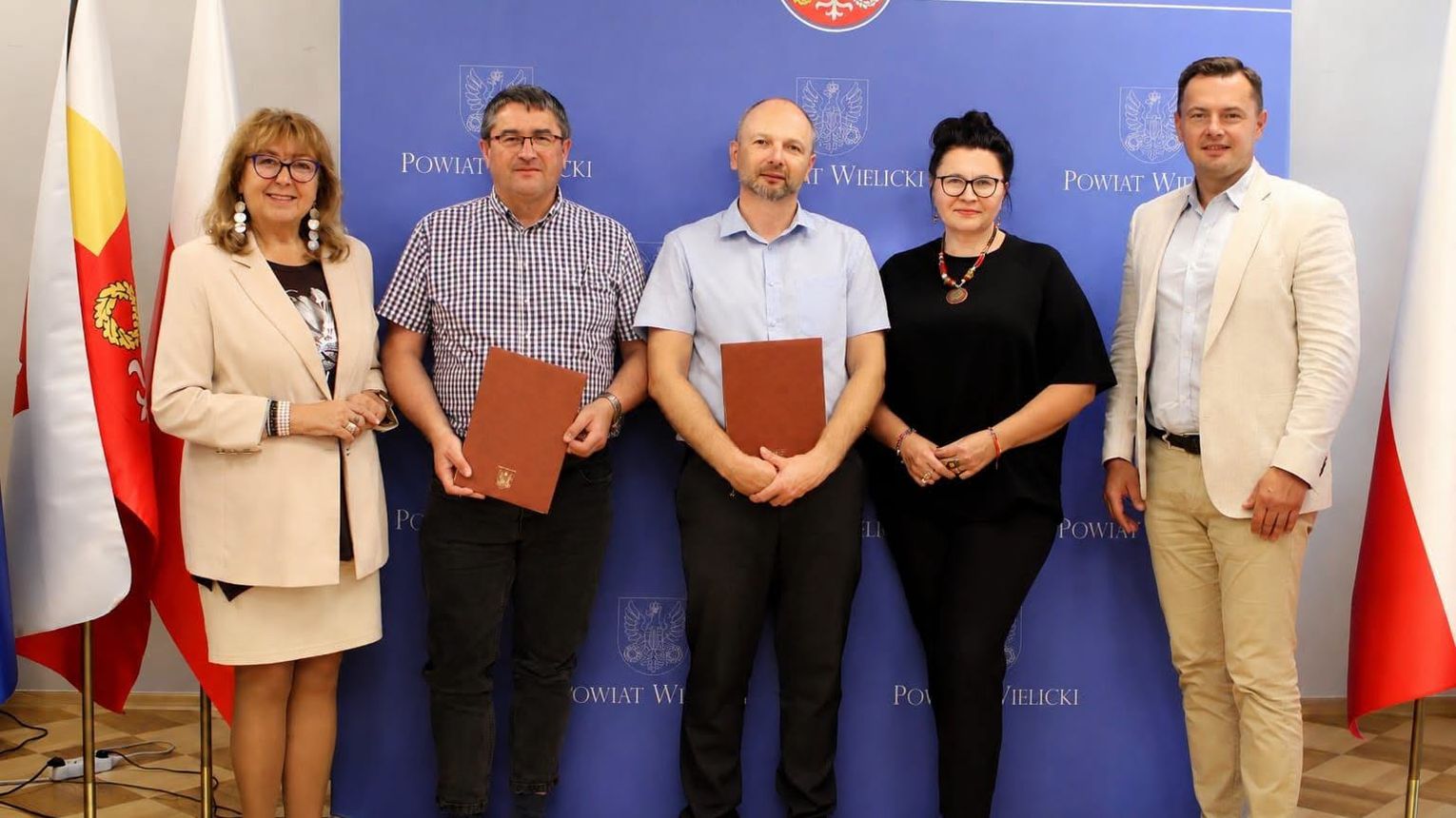 Dwie drogi w Podstolicach do przebudowy. Powiat podpisał umowy warte blisko 2,8 mln zł