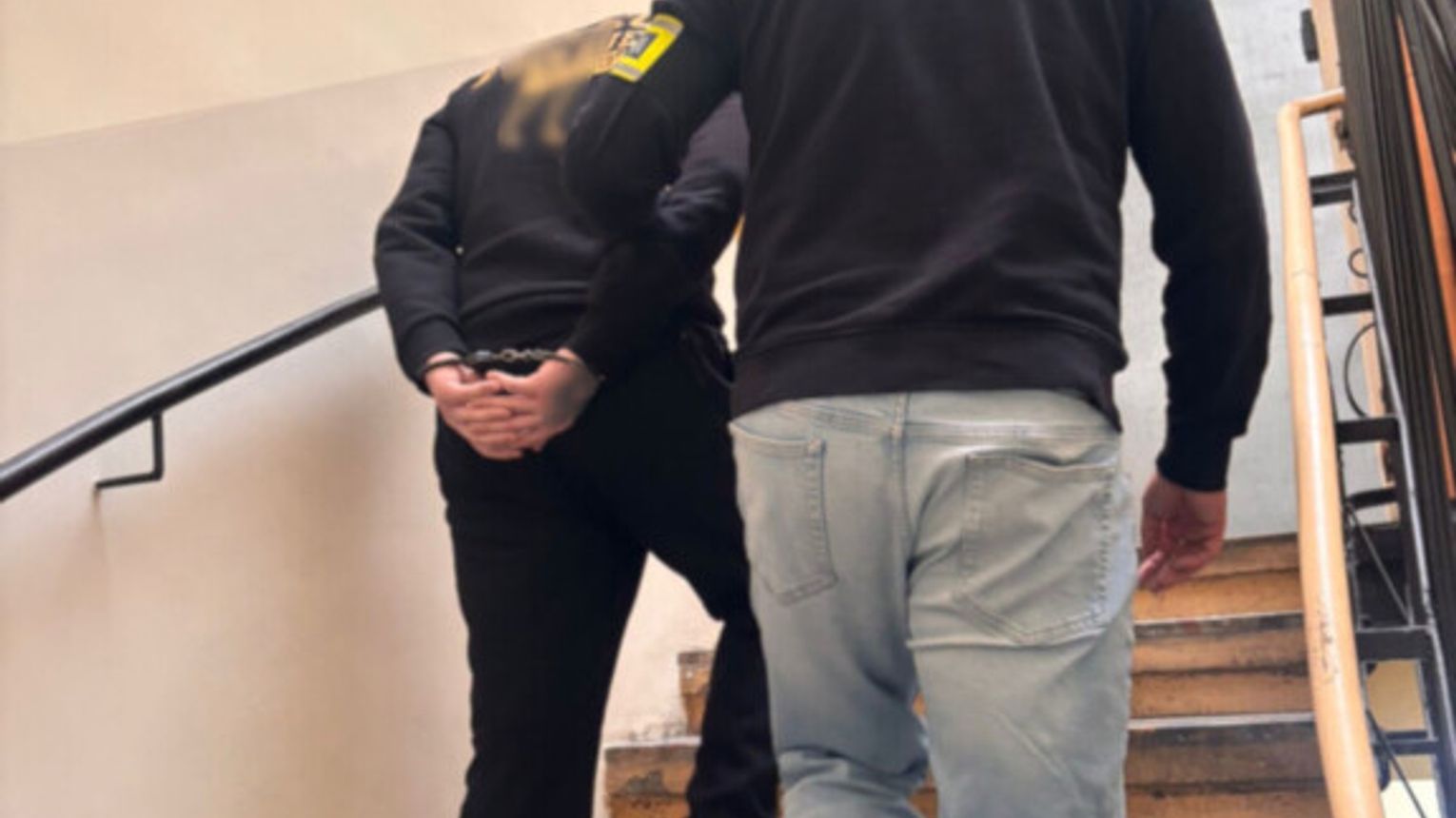 Kraków. 19-latek rozpylił gaz w kierunku influencerów na Rynku Głównym. Są zarzuty